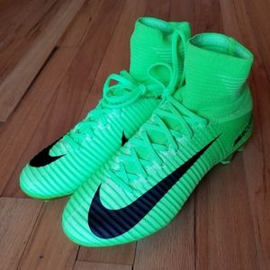 NWOB Nike Mercurial Superfly V DF AG Pro Cleats
